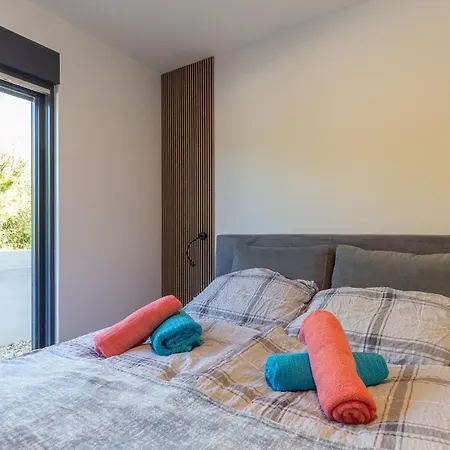 Apartman Hugo In I Sea In 50m
