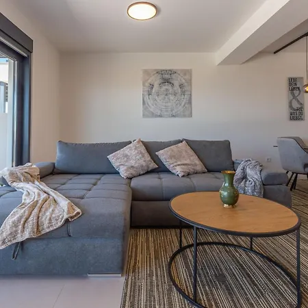 Hugo In I Sea In 50m Apartman Privlaka (Zadar)