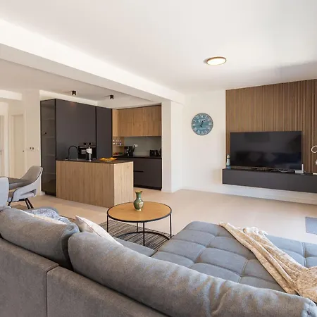 Apartman Hugo In I Sea In 50m Privlaka (Zadar)