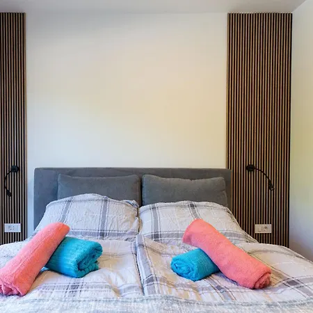 Hugo In I Sea In 50m Apartman Privlaka (Zadar)
