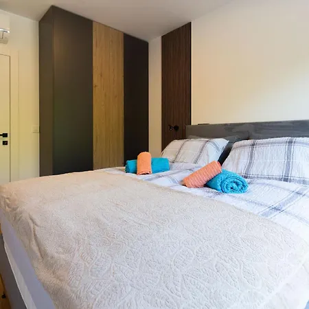 Hugo In I Sea In 50m Apartman